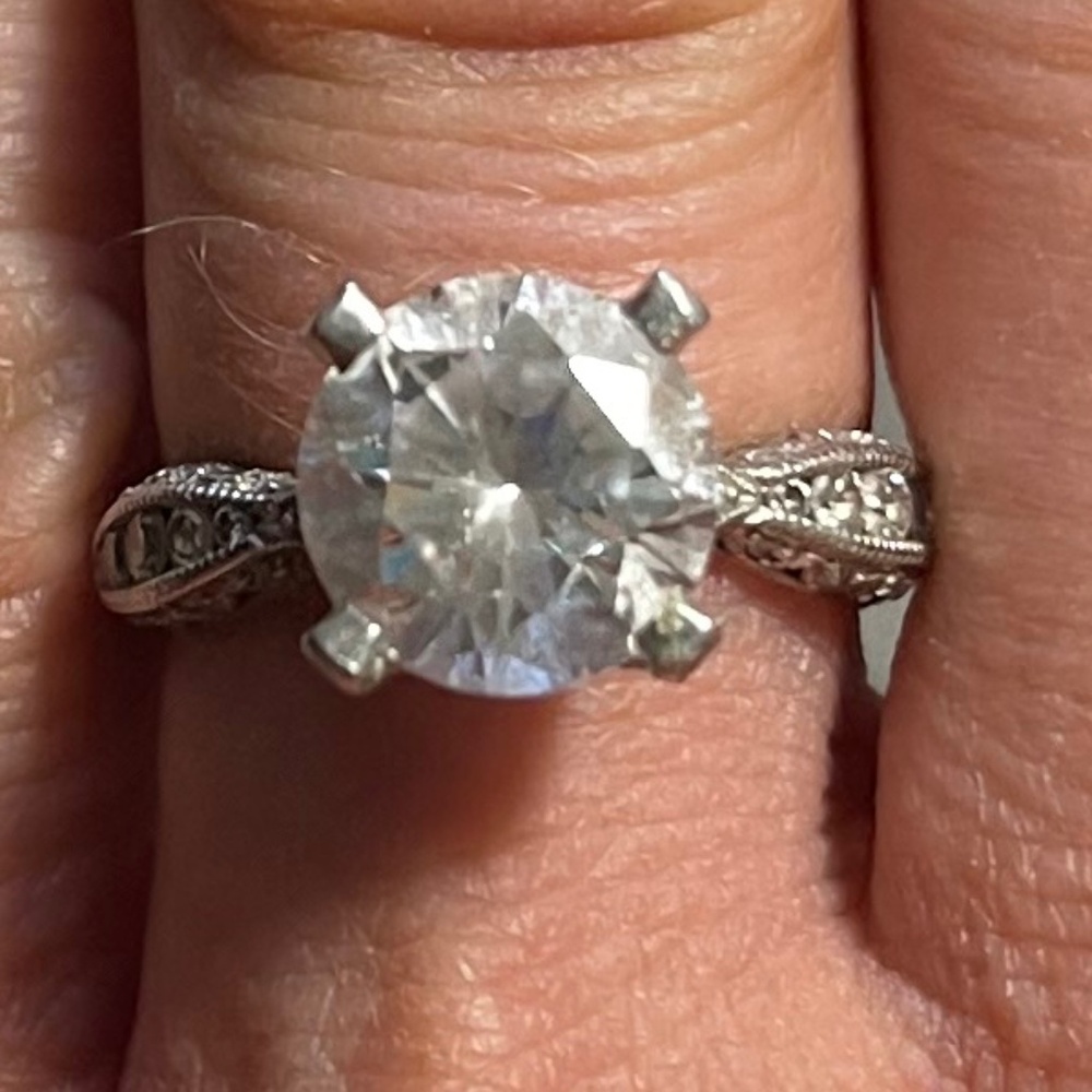 Tacori Royal-T Platinum engagement ring size 6.5